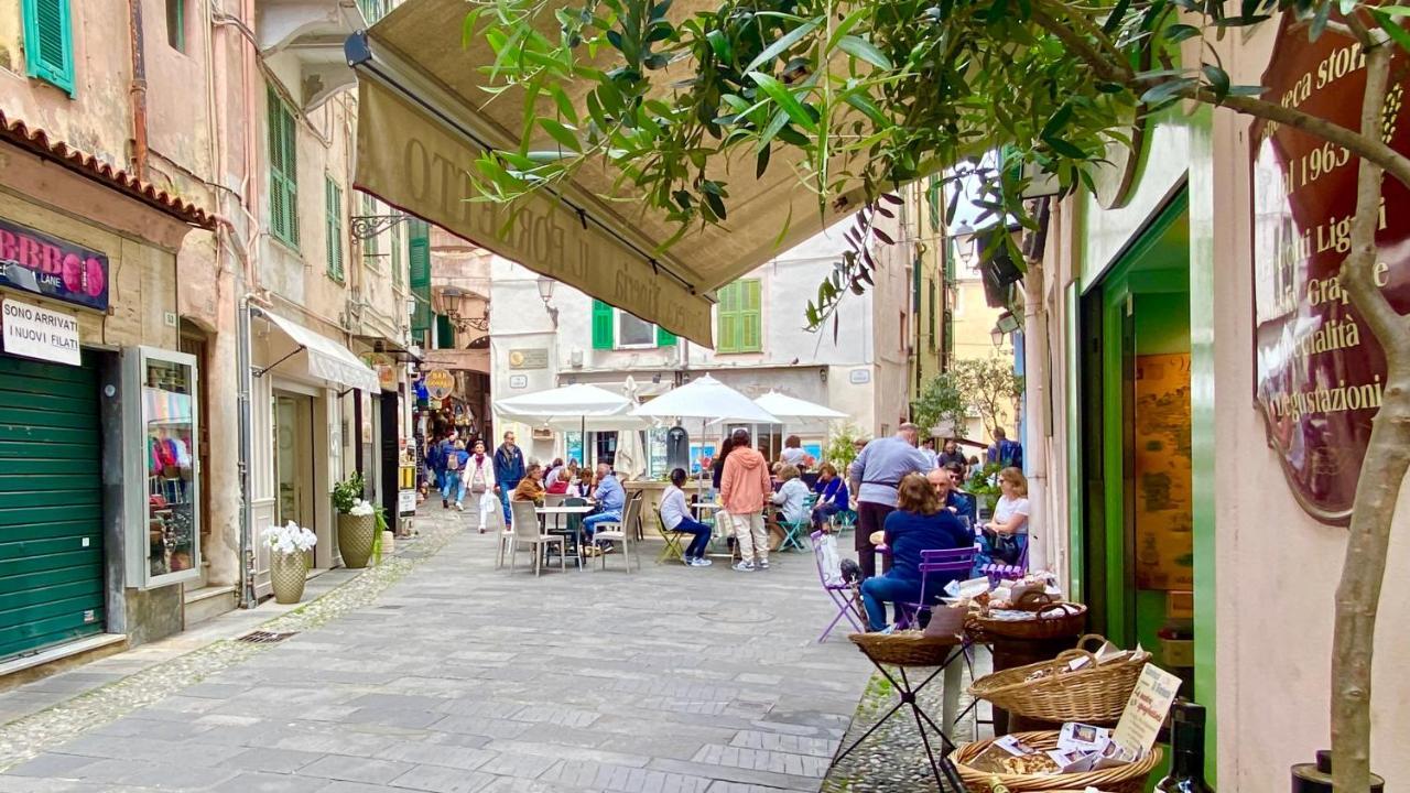 Вилла I Tetti Di Via Corradi Санремо Экстерьер фото